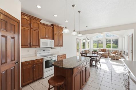 6500 White Gate Court Marion IA 52302
