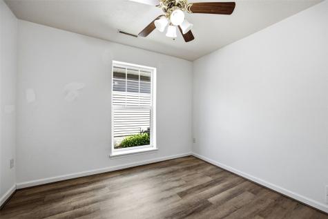 1542 Dickenson Lane Iowa City IA 52240