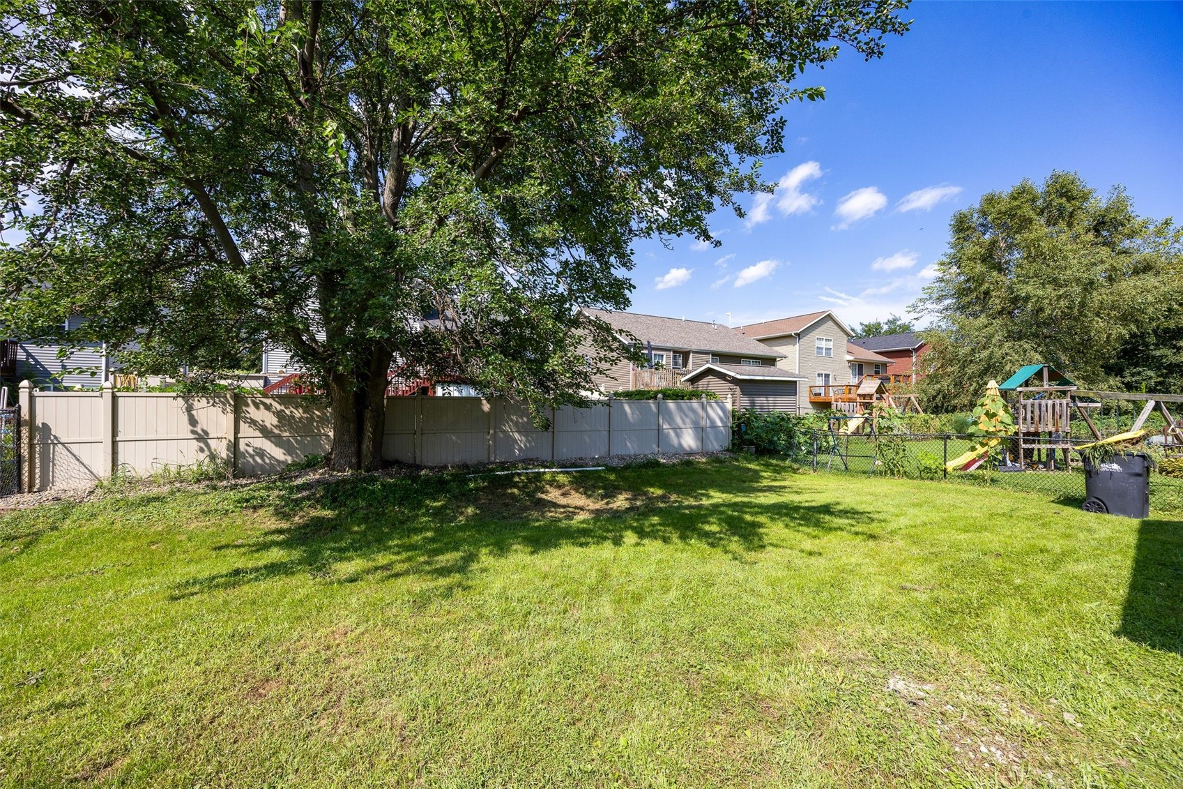 1542 Dickenson Lane Iowa City IA 52240