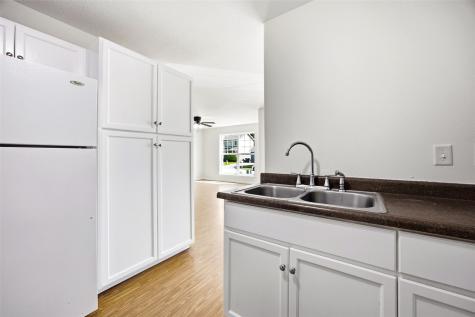 1542 Dickenson Lane Iowa City IA 52240