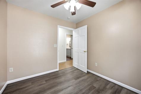 1542 Dickenson Lane Iowa City IA 52240