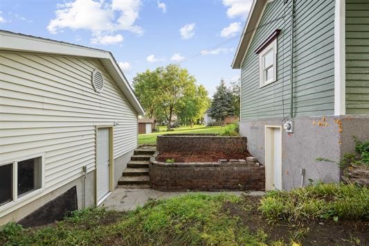 611 3rd Avenue NE Independence IA 50644