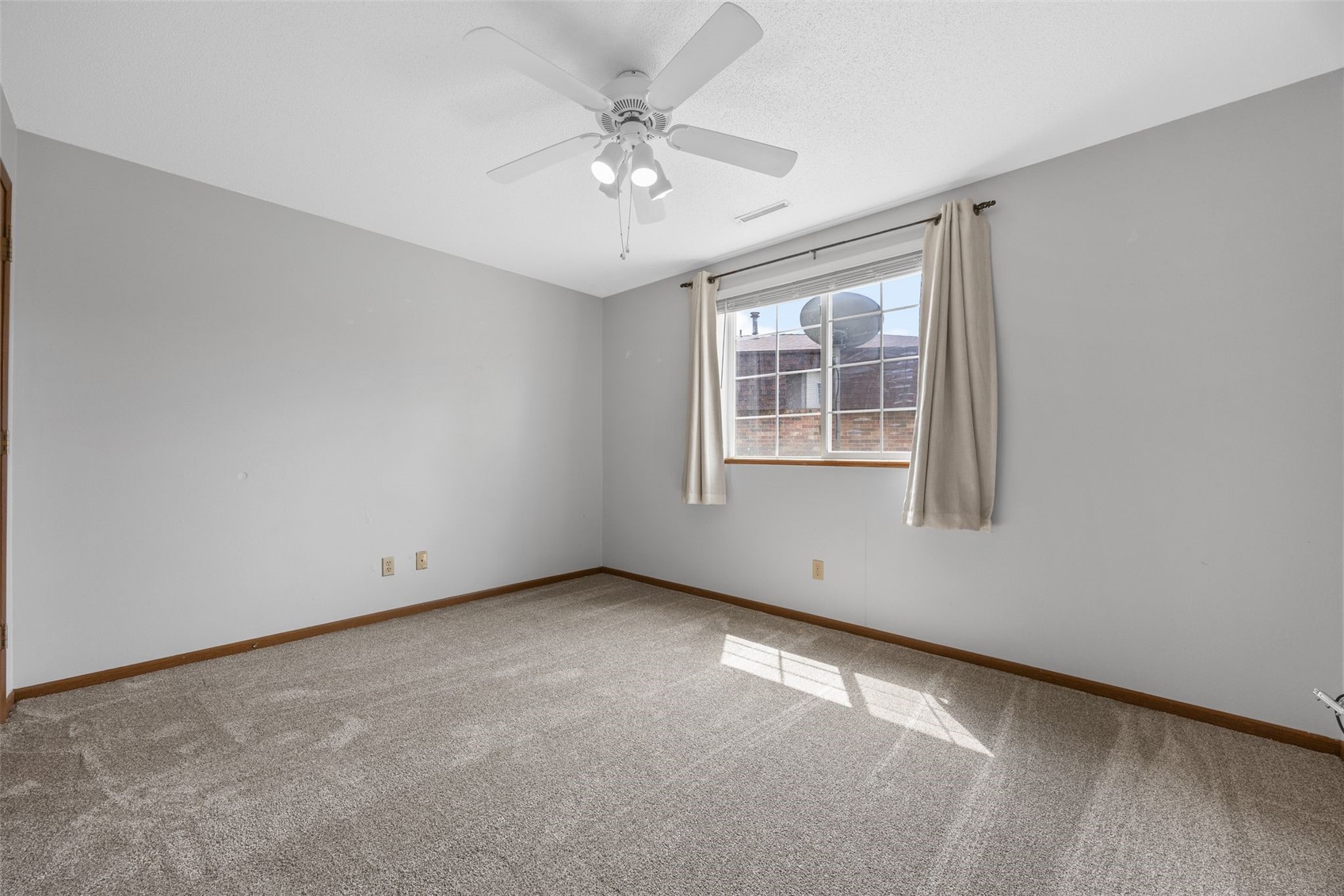 1220 44th Street Marion IA 52302