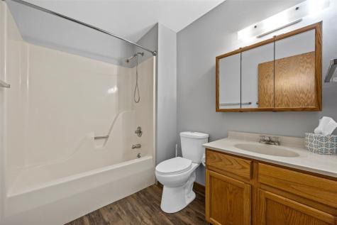 1220 44th Street Marion IA 52302