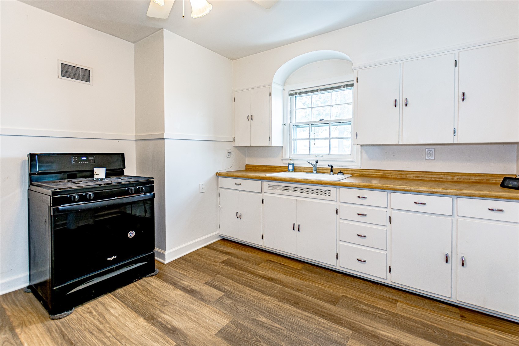 2926 C Avenue NE Cedar Rapids IA 52402