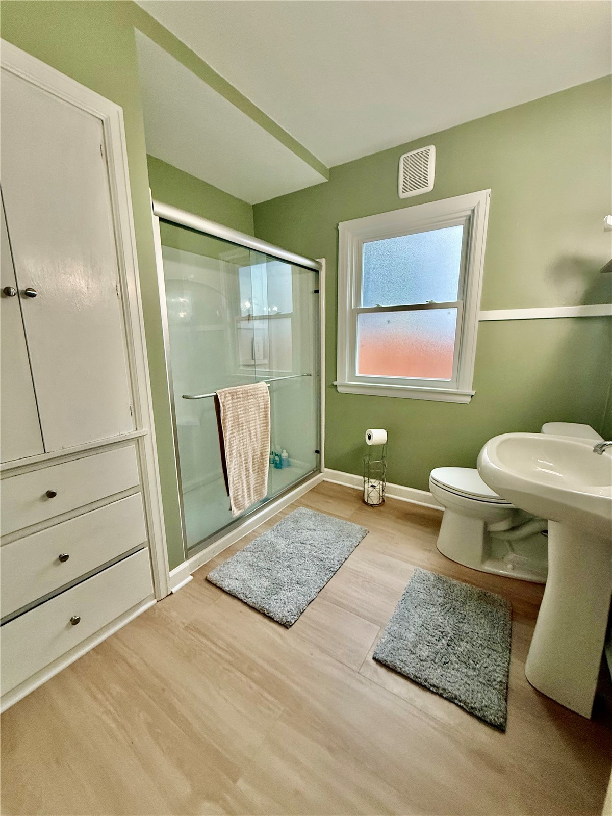 2926 C Avenue NE Cedar Rapids IA 52402