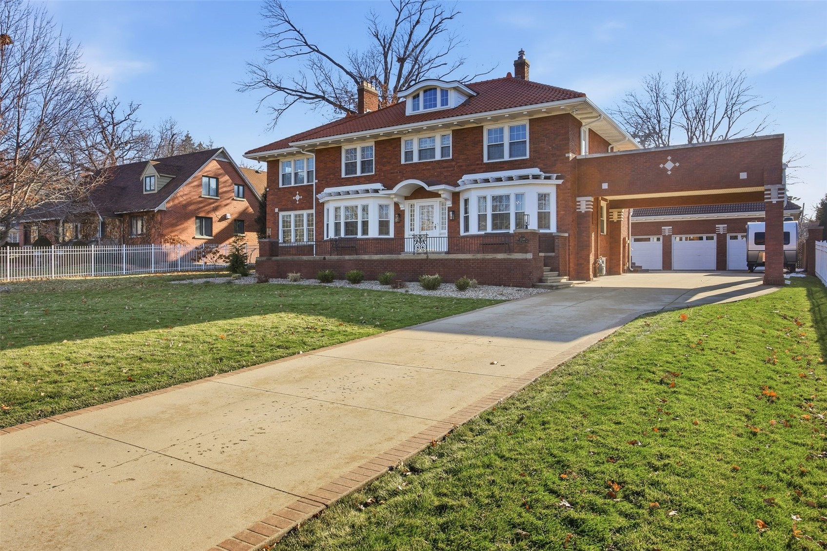 2249 Grande Avenue SE Cedar Rapids IA 52403