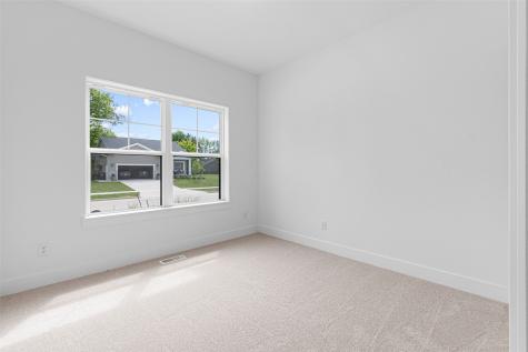 284 Pine Grove Lane Iowa City IA 52246
