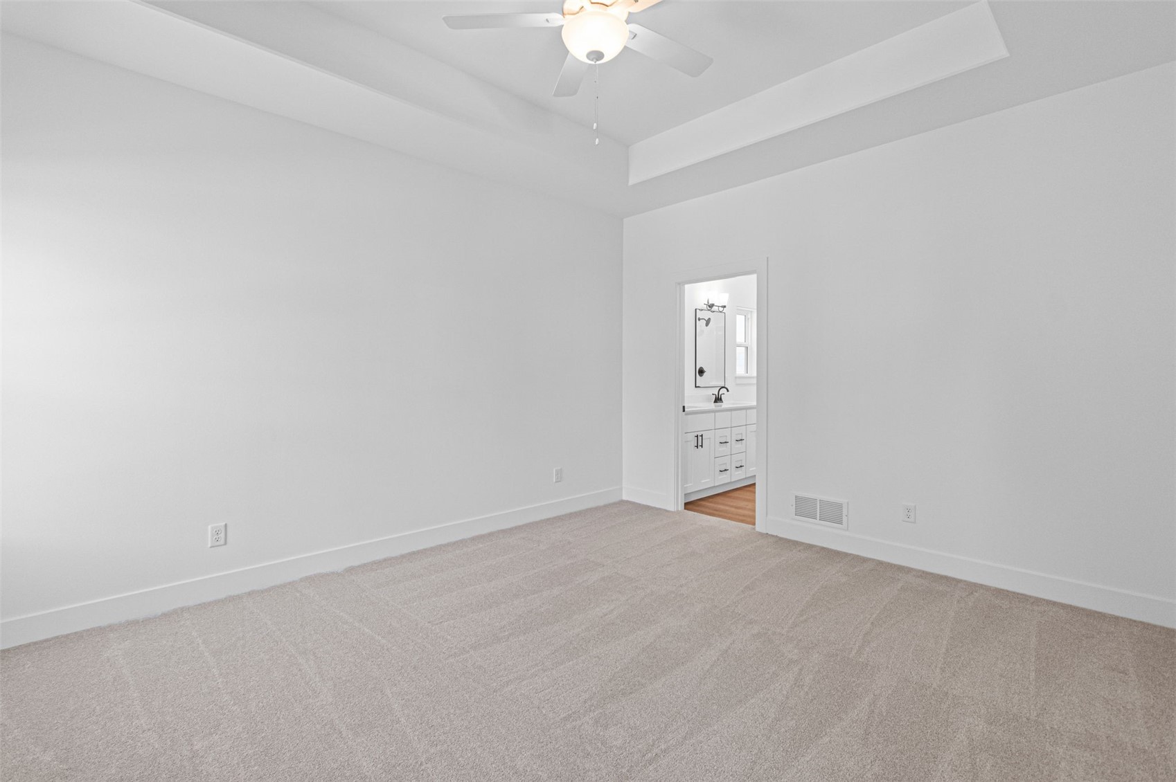 284 Pine Grove Lane Iowa City IA 52246