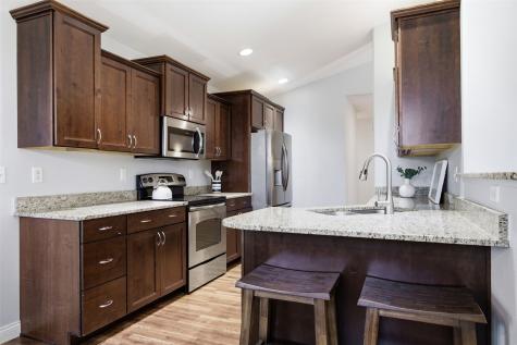 19 Eversull Lane Iowa City IA 52245