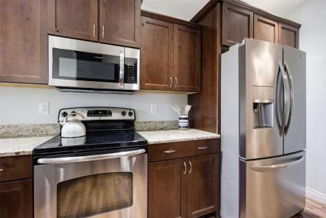 19 Eversull Lane Iowa City IA 52245