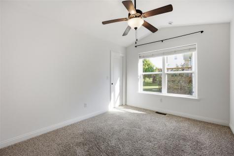 19 Eversull Lane Iowa City IA 52245