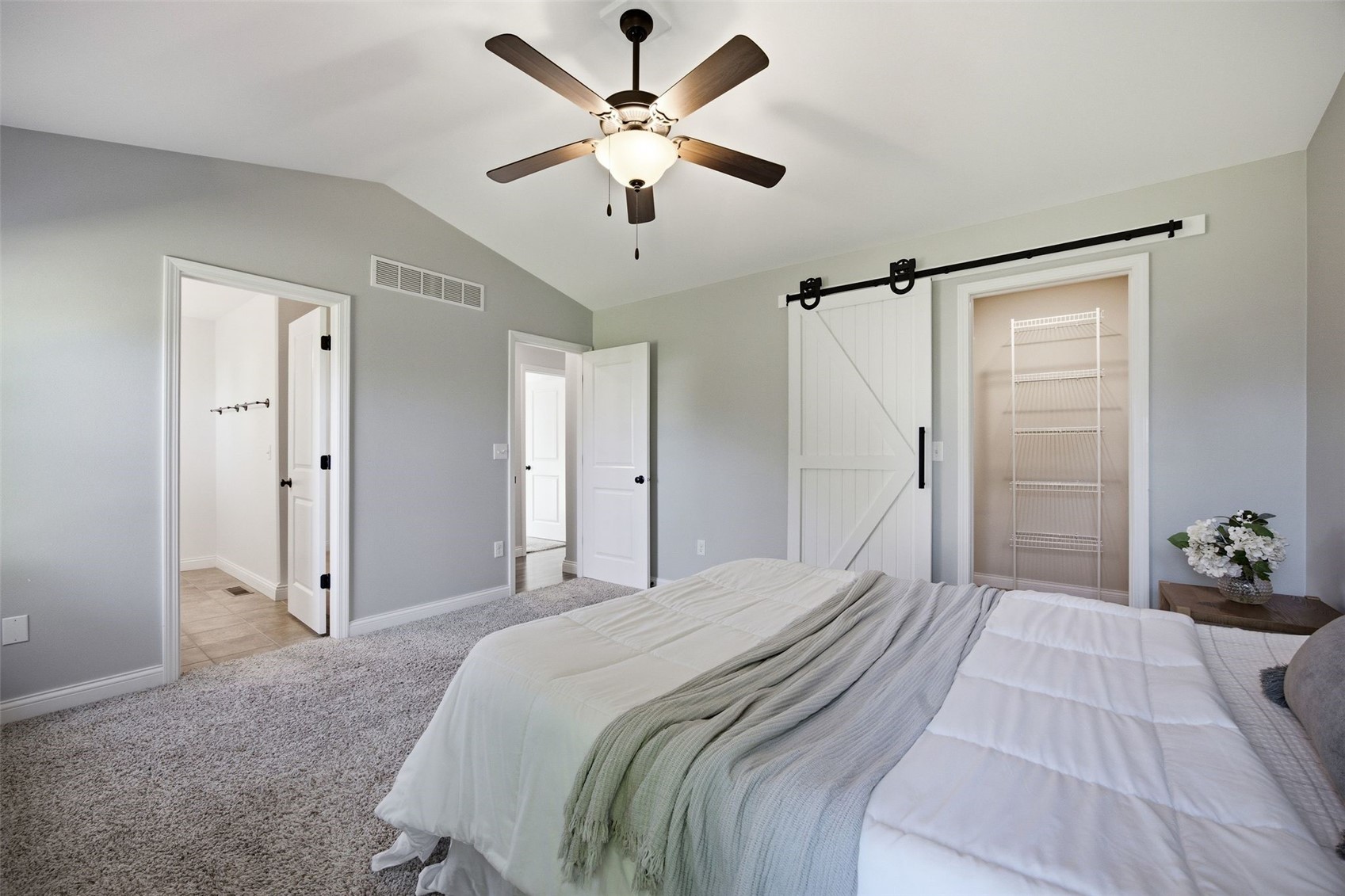 19 Eversull Lane Iowa City IA 52245