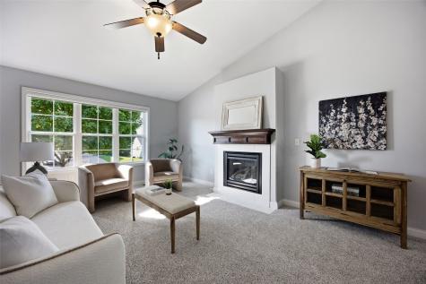 19 Eversull Lane Iowa City IA 52245