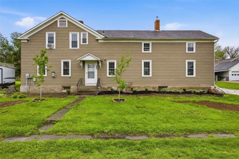 4410 F Street Amana IA 52203