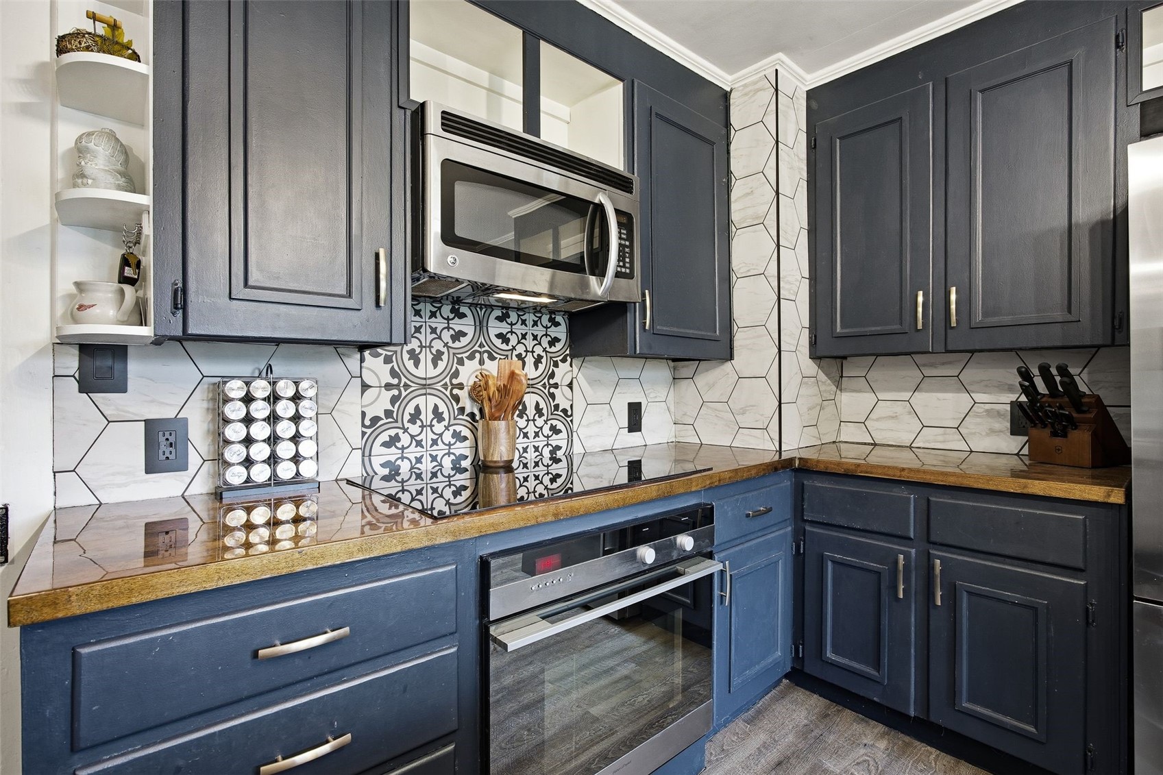 4410 F Street Amana IA 52203