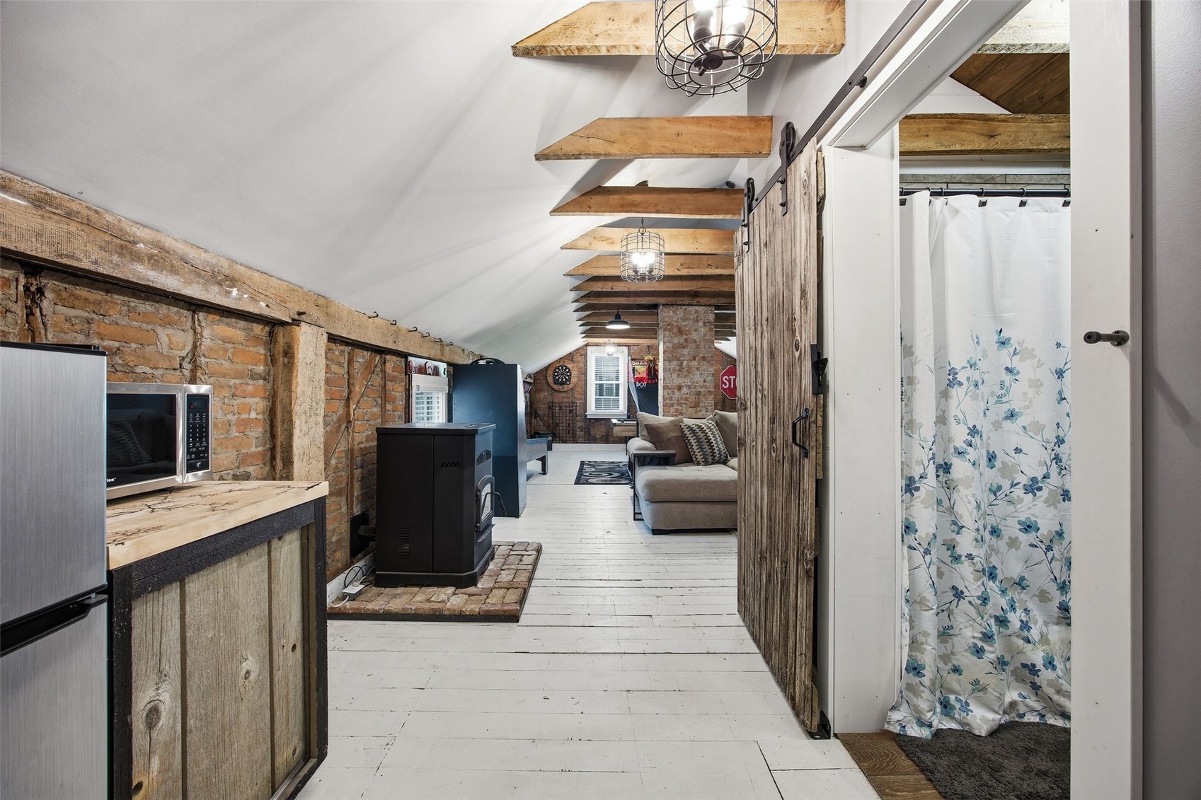 4410 F Street Amana IA 52203