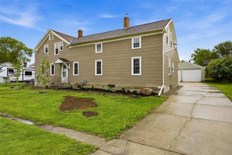 4410 F Street Amana IA 52203