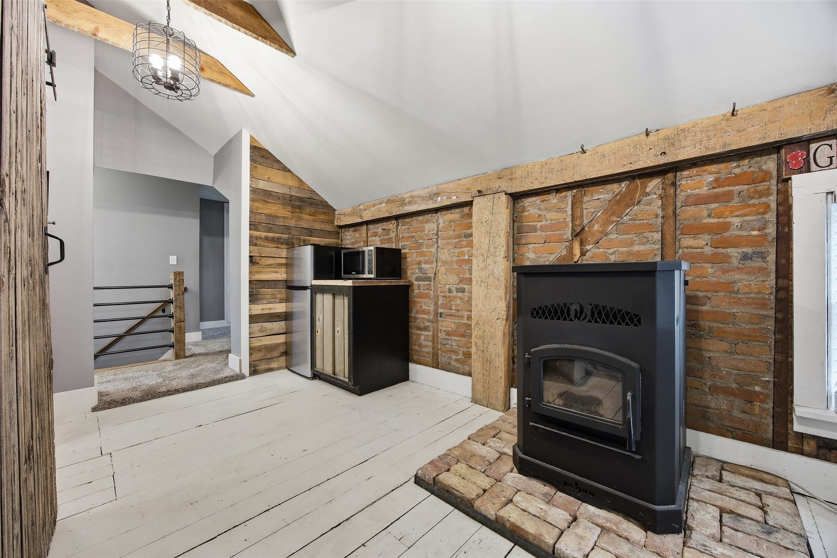 4410 F Street Amana IA 52203