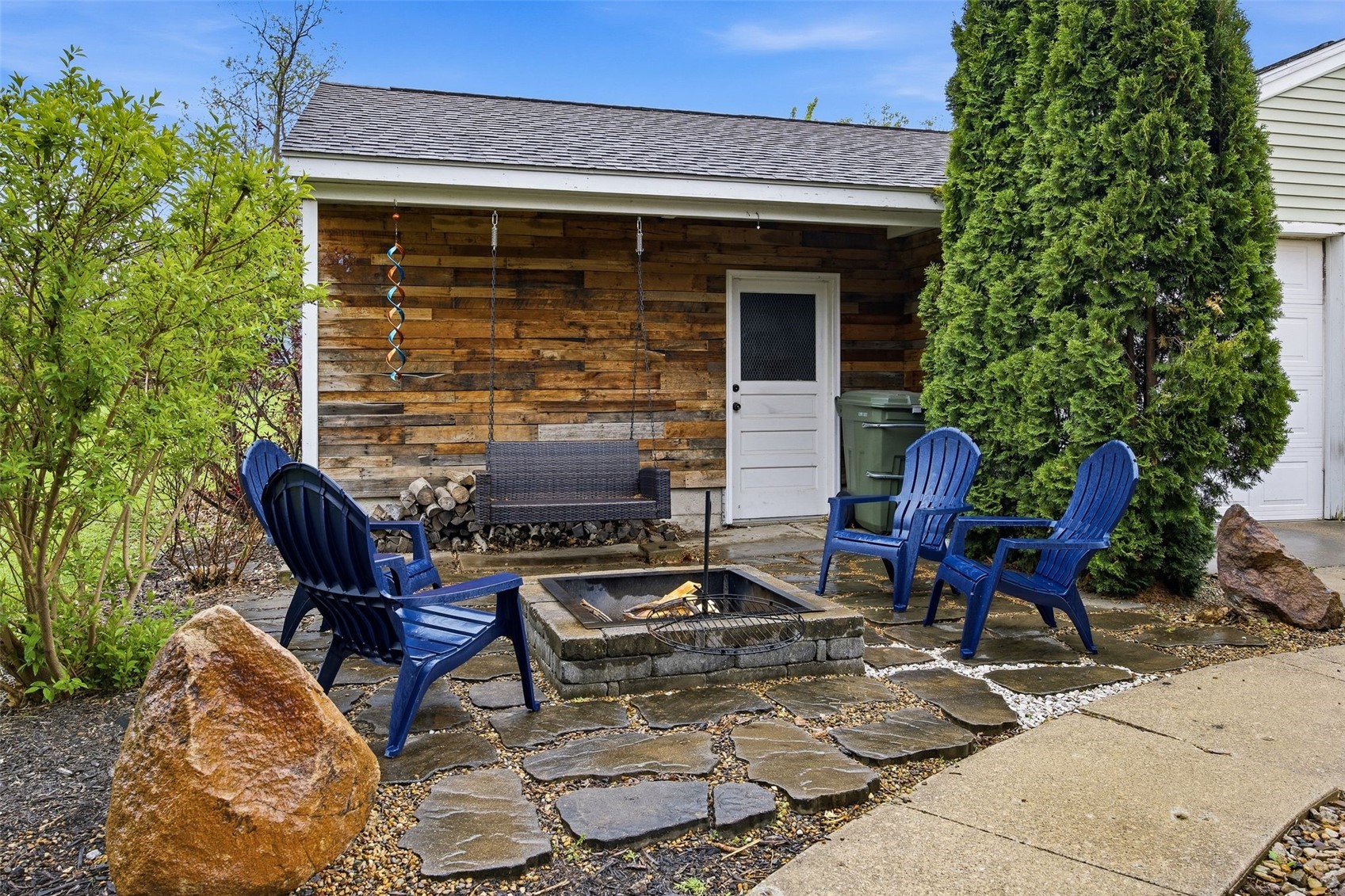 4410 F Street Amana IA 52203