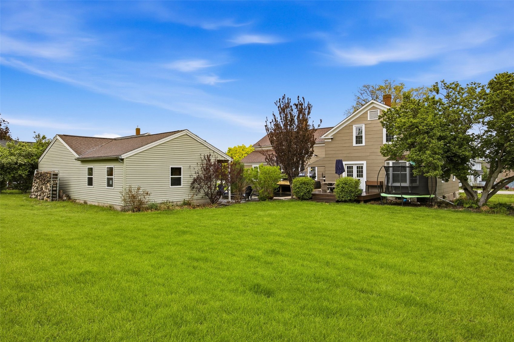 4410 F Street Amana IA 52203