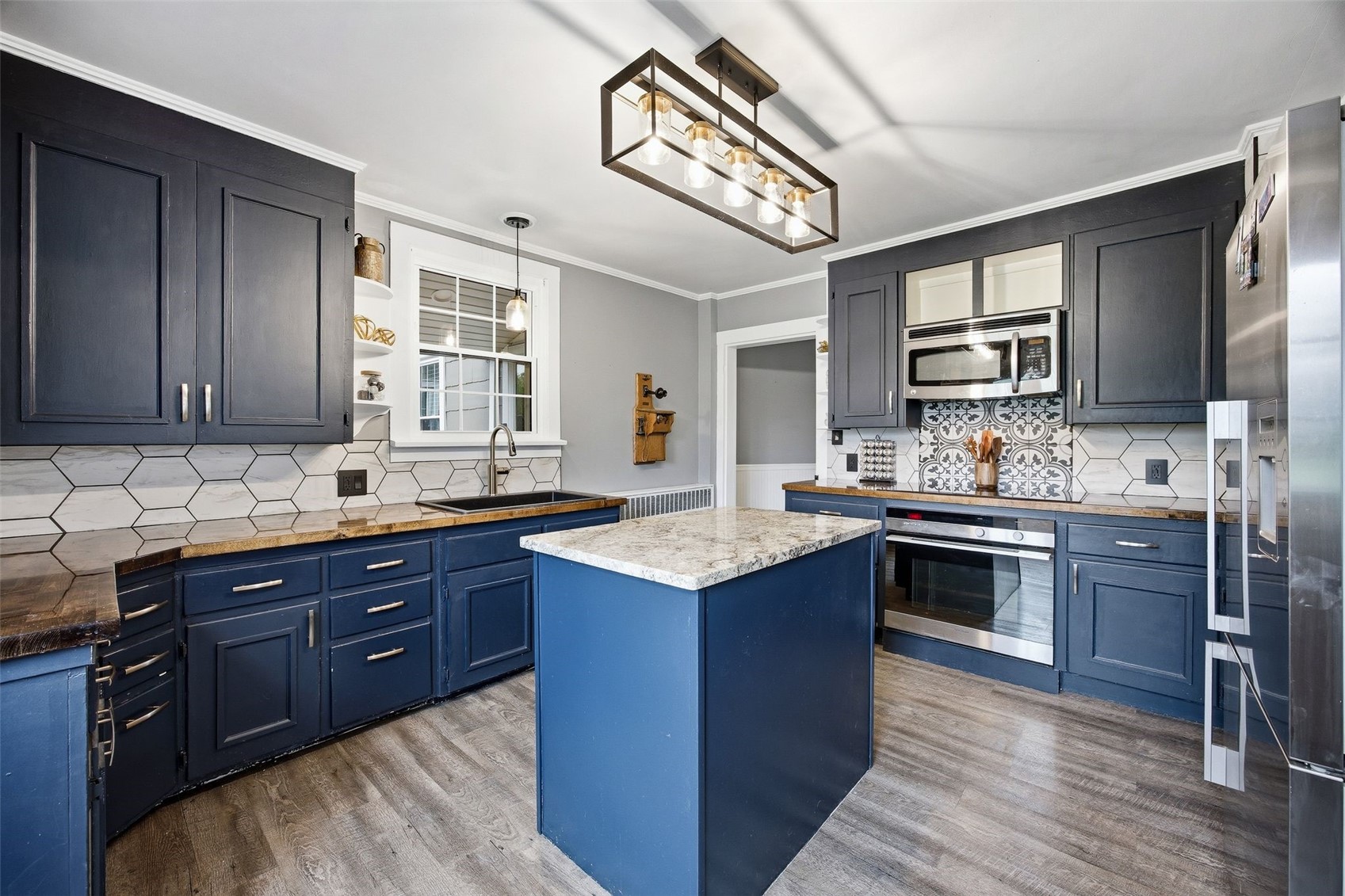 4410 F Street Amana IA 52203