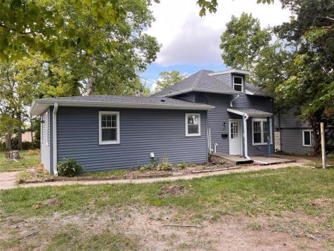 911 28th Street SE Cedar Rapids IA 52403