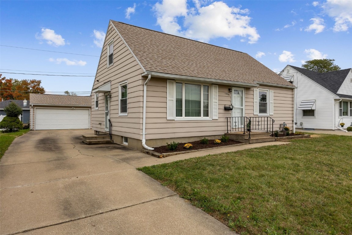 1456 Miami Drive NE Cedar Rapids IA 52402