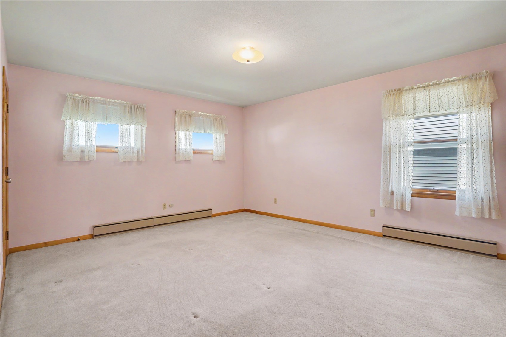901 Mckinley Avenue Lowden IA 52255