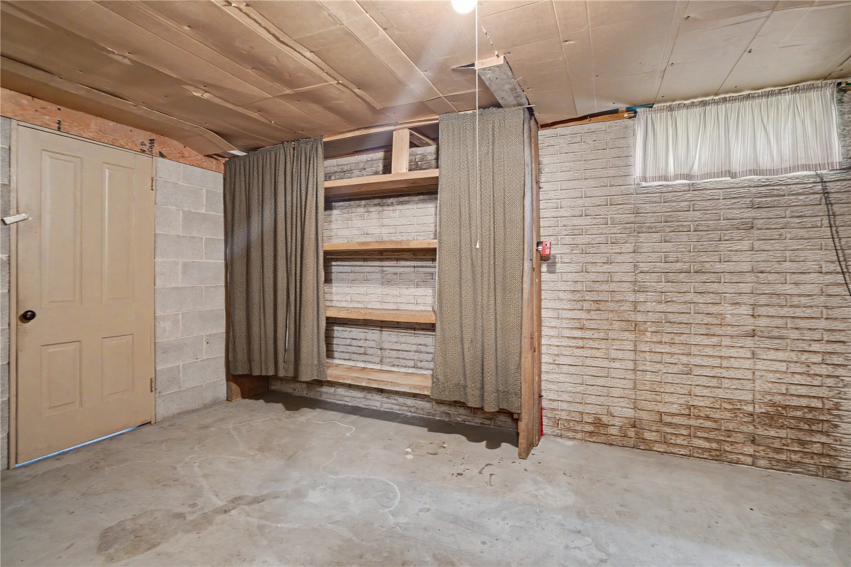901 Mckinley Avenue Lowden IA 52255
