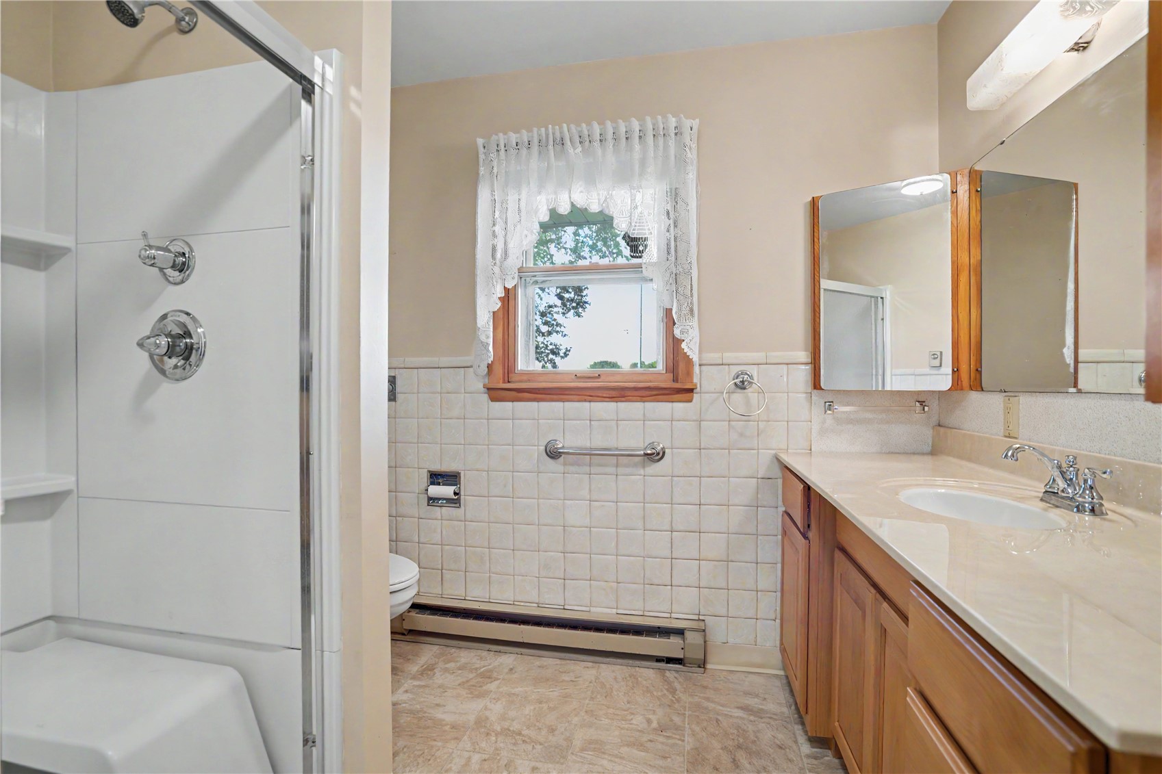 901 Mckinley Avenue Lowden IA 52255