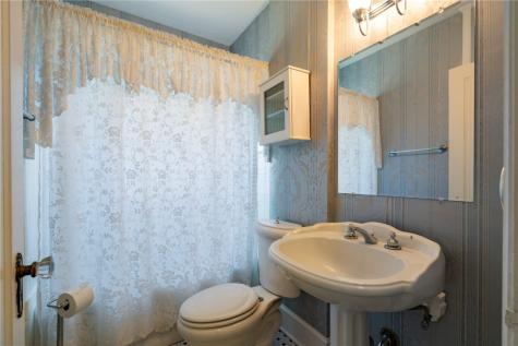 217 23rd Street Drive Cedar Rapids IA 52403