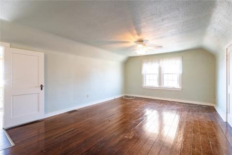 217 23rd Street Drive Cedar Rapids IA 52403