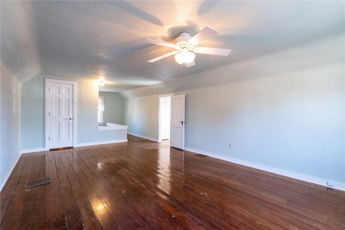 217 23rd Street Drive Cedar Rapids IA 52403
