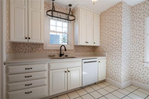 217 23rd Street Drive Cedar Rapids IA 52403