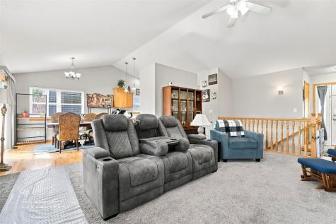 7916 Westfield Drive NE Cedar Rapids IA 52402