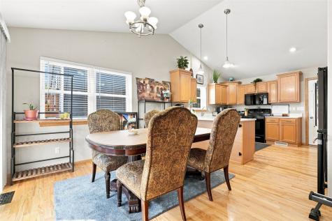 7916 Westfield Drive NE Cedar Rapids IA 52402