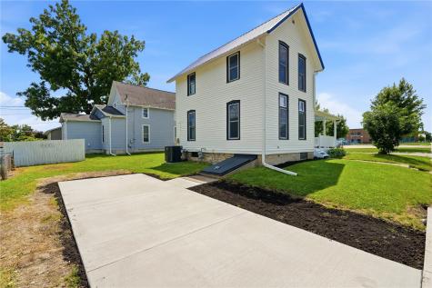 1405 5th Avenue Marion IA 52402