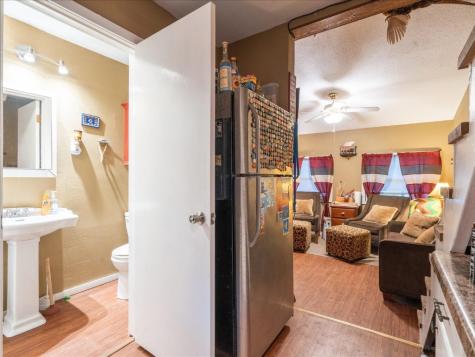 5051 22nd Avenue Mt Auburn IA 52313