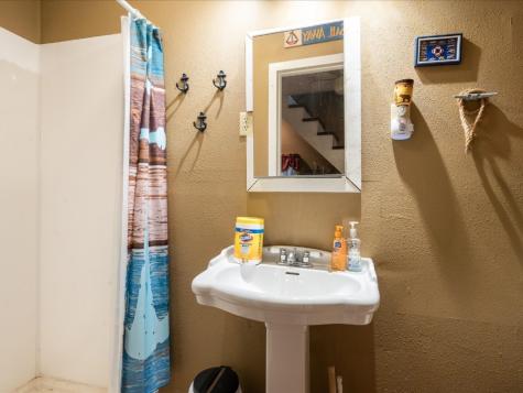 5051 22nd Avenue Mt Auburn IA 52313