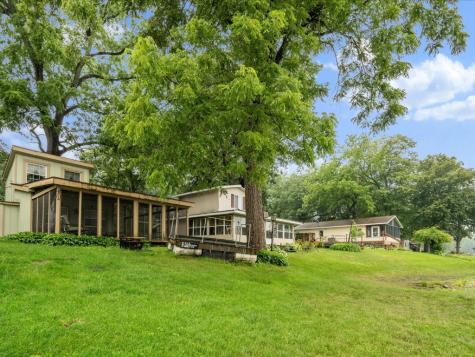 5051 22nd Avenue Mt Auburn IA 52313