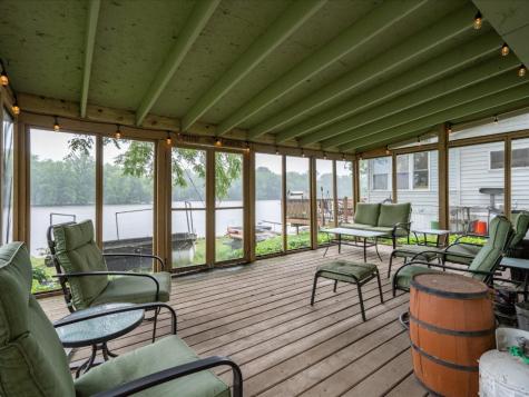 5051 22nd Avenue Mt Auburn IA 52313