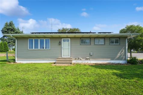 410 Lehnen Street Norway IA 52318
