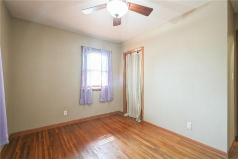410 Lehnen Street Norway IA 52318