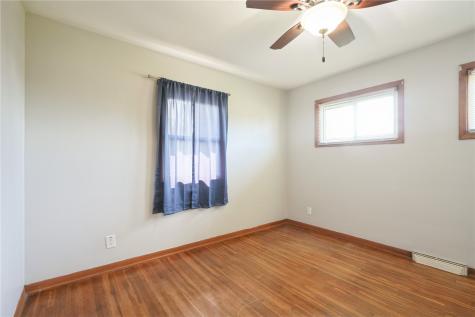 410 Lehnen Street Norway IA 52318