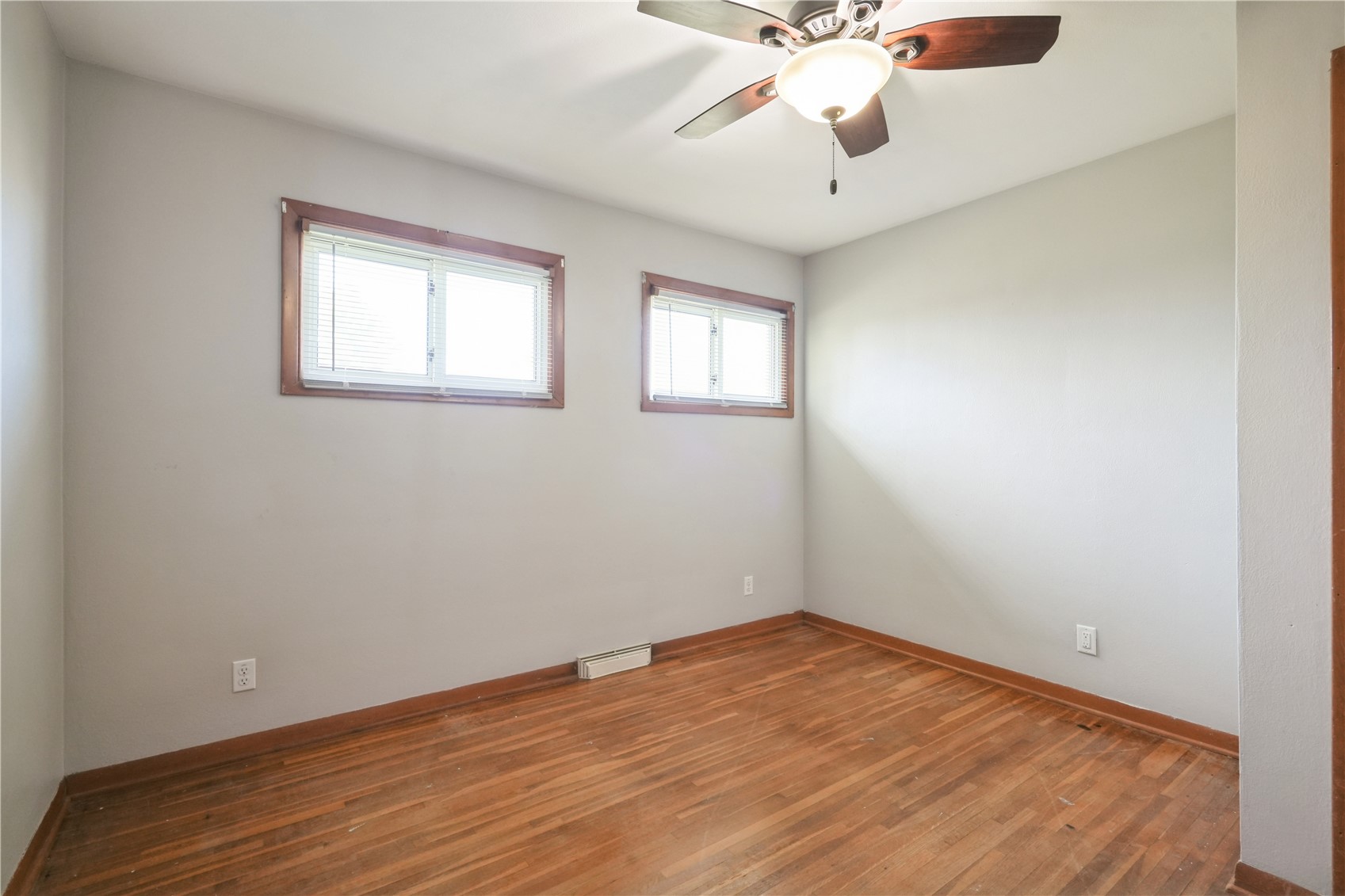 410 Lehnen Street Norway IA 52318
