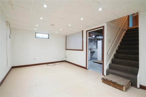 410 Lehnen Street Norway IA 52318