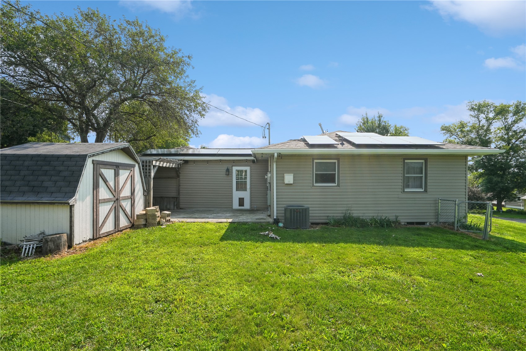 410 Lehnen Street Norway IA 52318