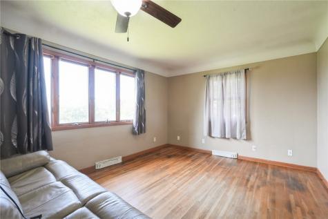 410 Lehnen Street Norway IA 52318