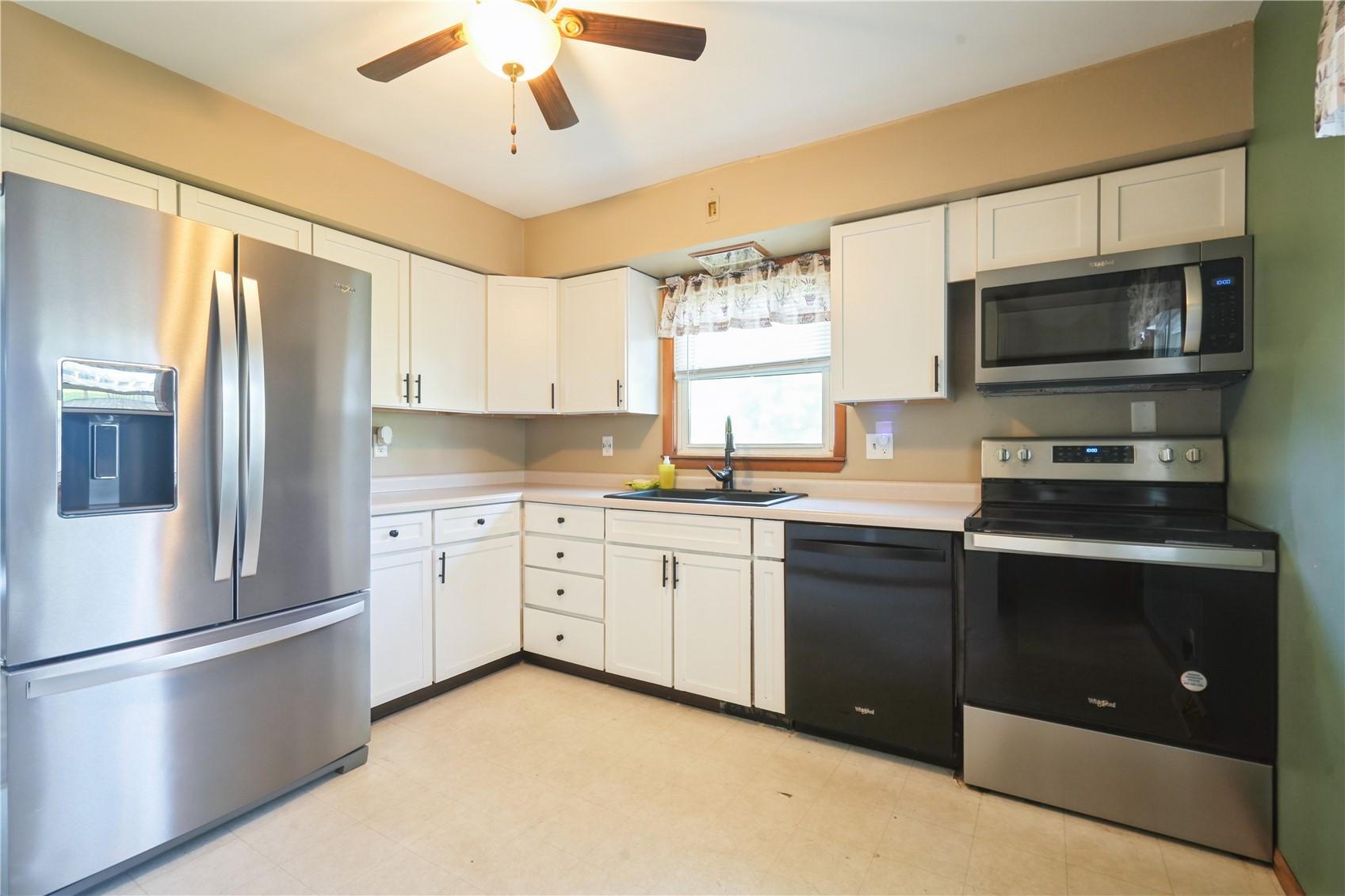 410 Lehnen Street Norway IA 52318